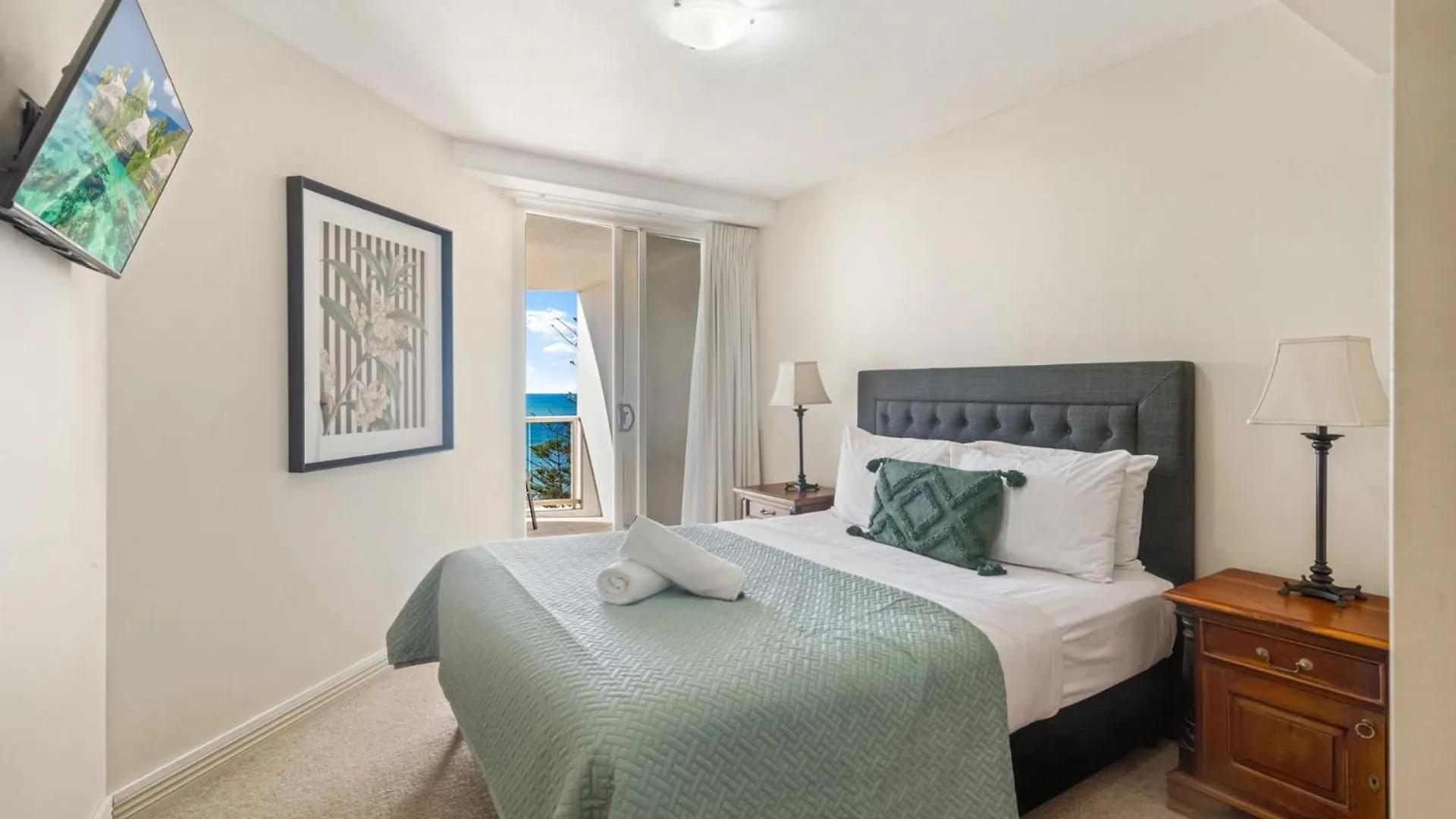 Zanzibar 905, Ocean Front 2 Bedroom Apartment Мулулаба